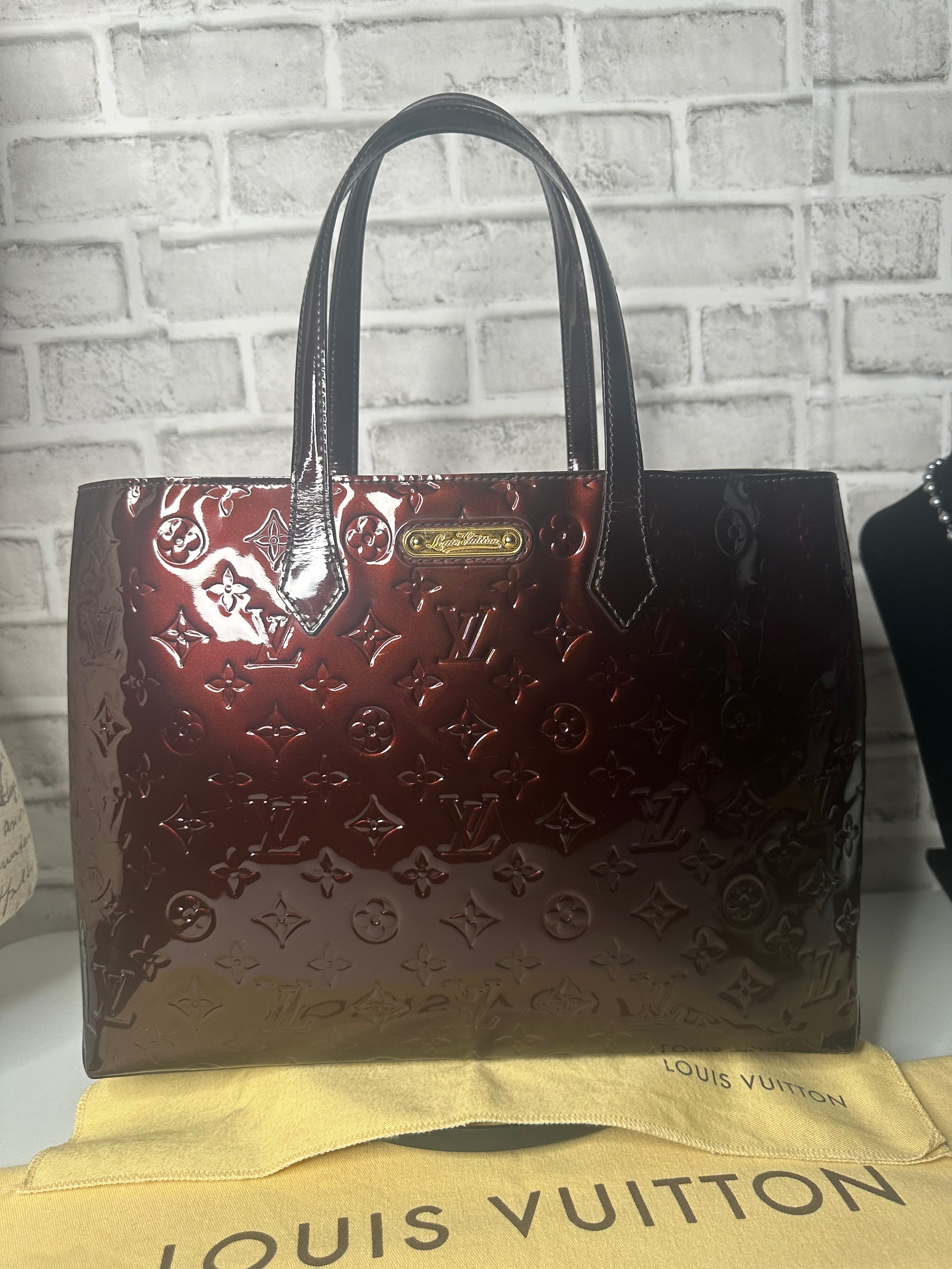 Louis Vuitton Handtasche, outlet Vernis Monogram "Wilshire MM" Amarante